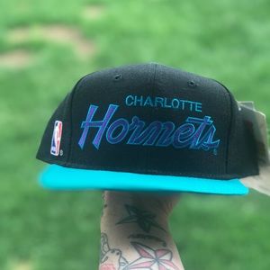 Charlotte hornets vintage snapback